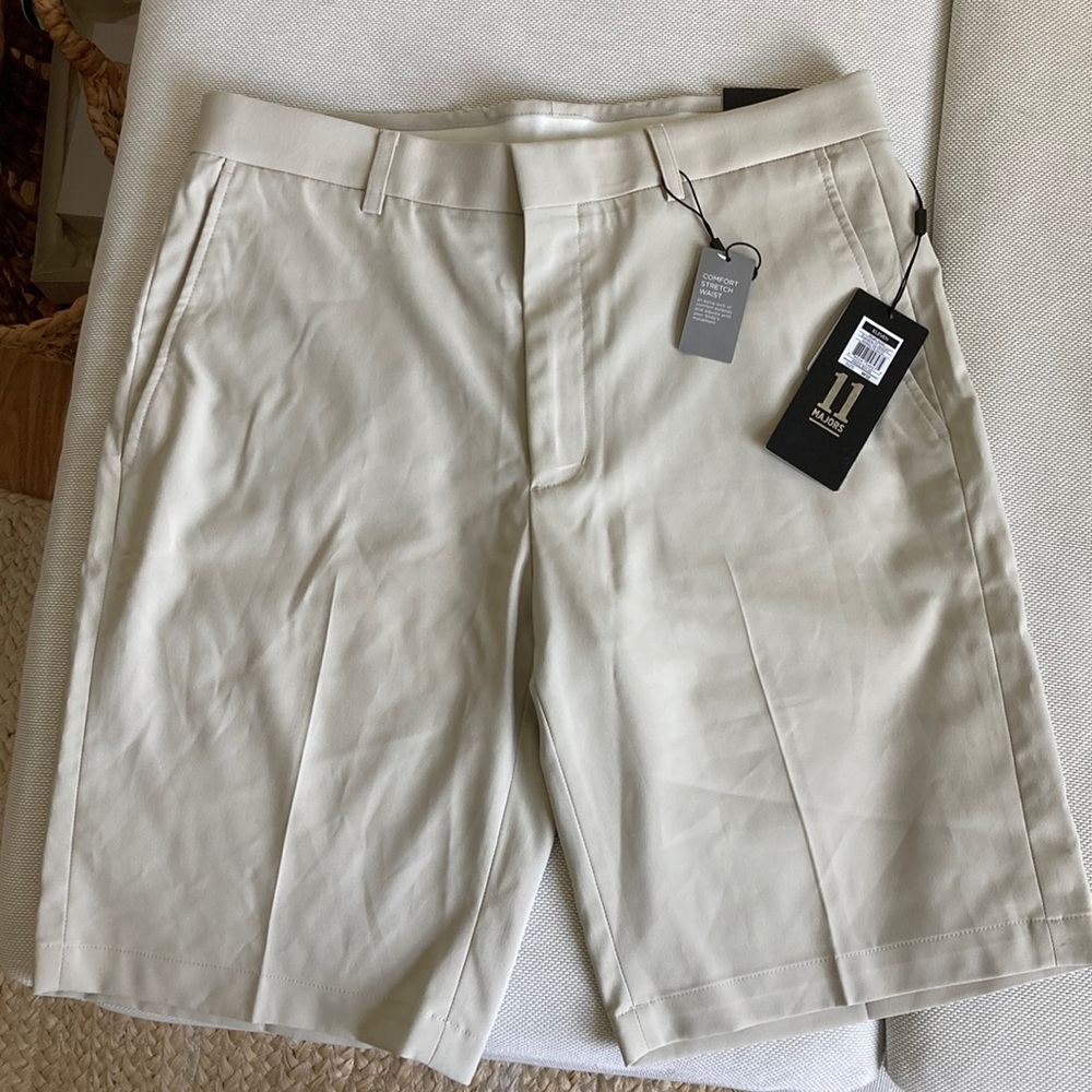 NWT Walter Hagen Mens 32 shorts